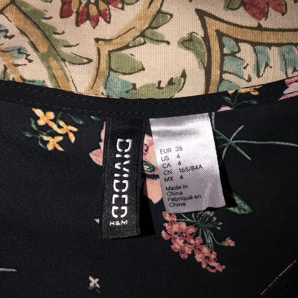 Blouse - Picture 2 of 2